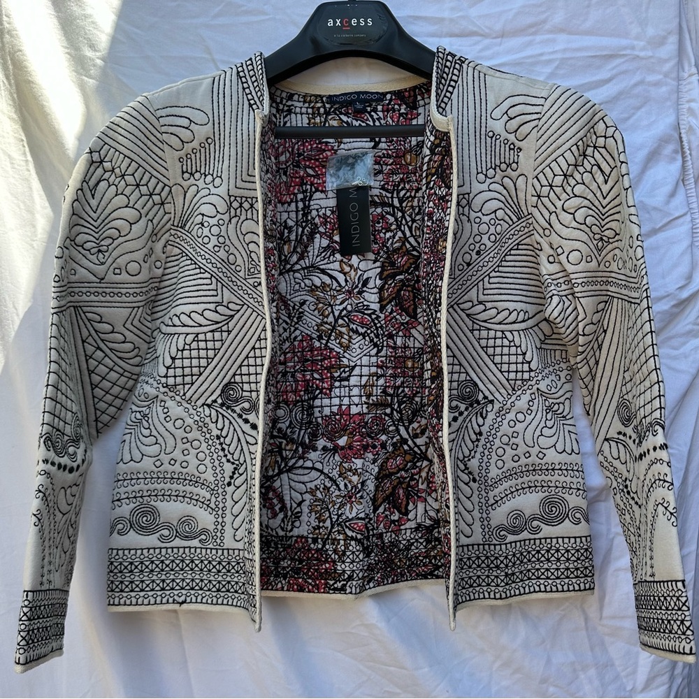 Patterned Black and White Cardigan